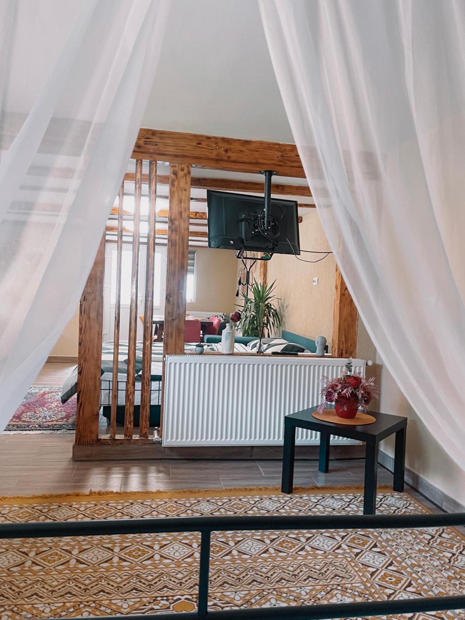 Apartament Yard Studio Rasnov Zewnętrze zdjęcie